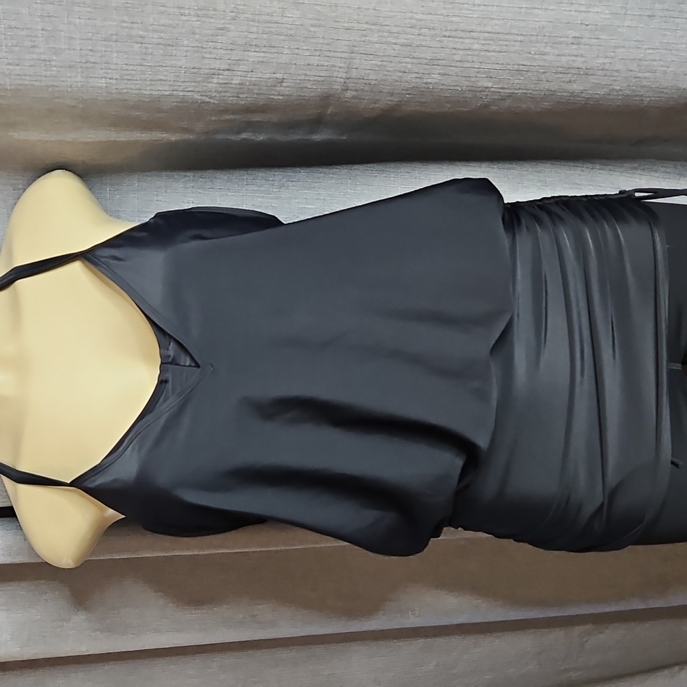 ATHLETA  BLACK TANKINI SWIMSUIT TOP SIZE 36-B/C